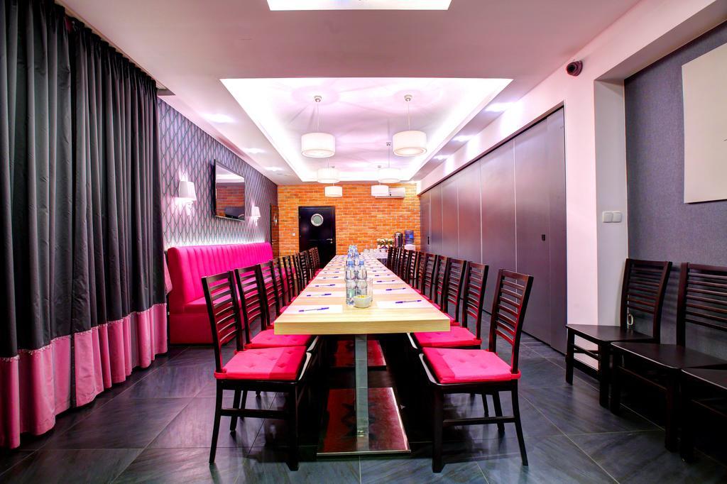Hostel Evotel Зелонка Экстерьер фото