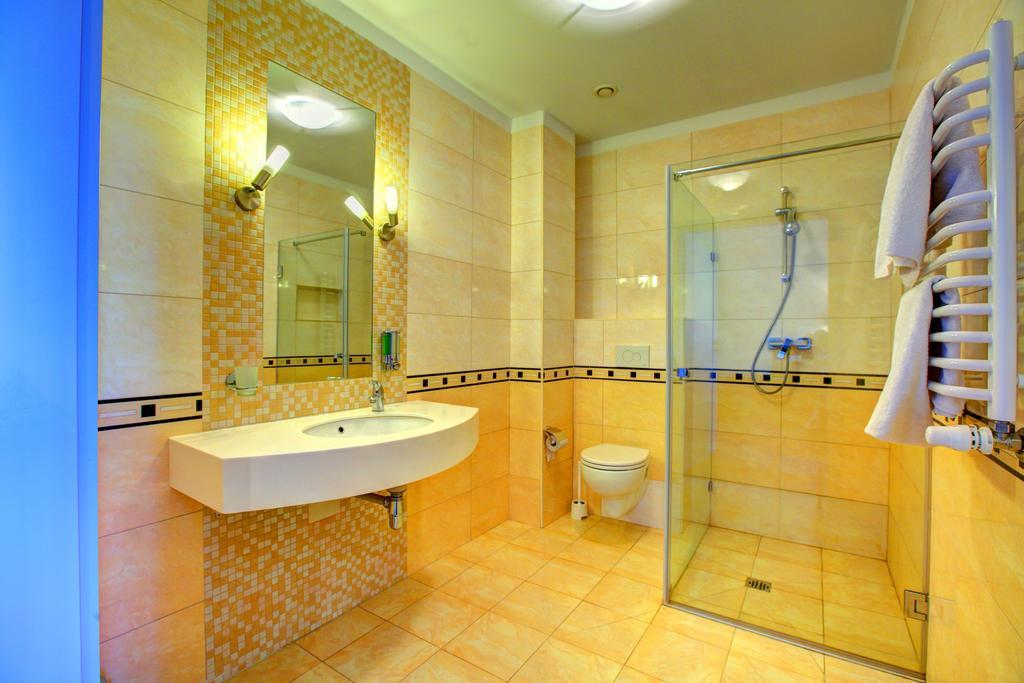 Hostel Evotel Зелонка Экстерьер фото